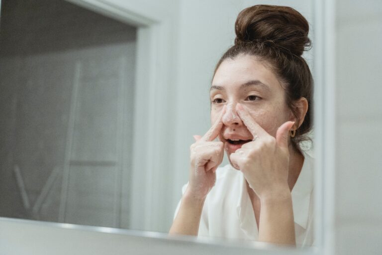 【保養懶人包】臉乾可能是過度清潔！正確洗臉＆保濕技巧教學